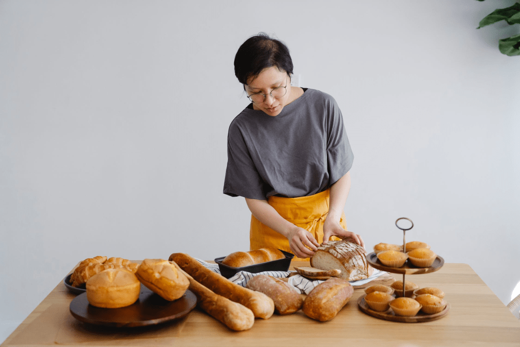 What Side Hustles Can a Passionate Baker Do